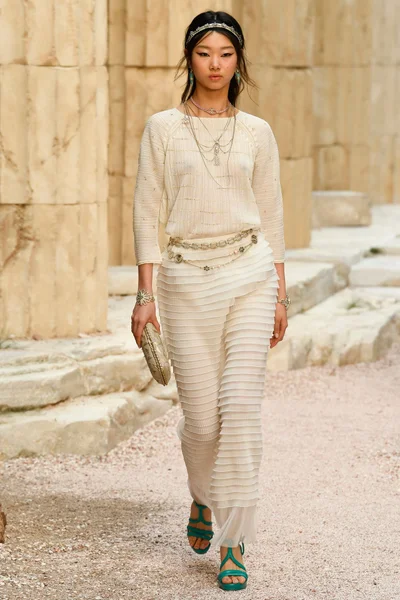 Look 56